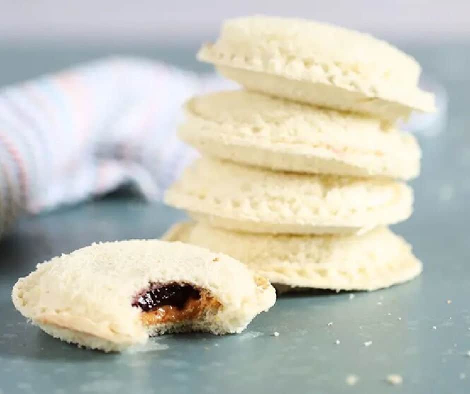 homemade uncrustables make an easy homemade lunches for kids